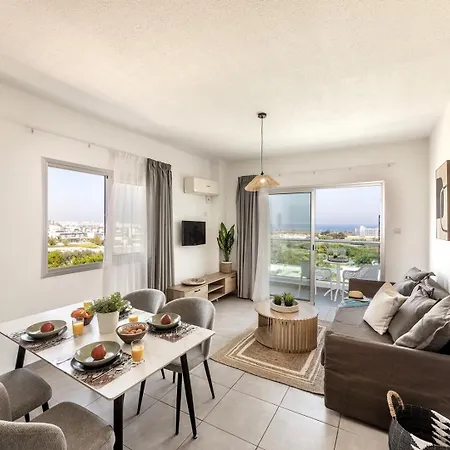 Somantonia Apartamento Protaras