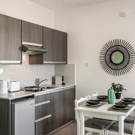 Apartment Somantonia *
