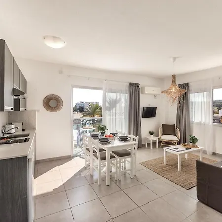 Apartment Somantonia