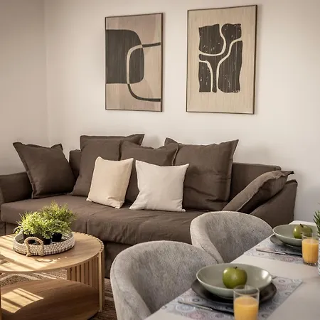 Apartment Somantonia *