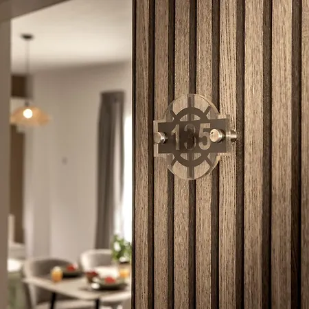 Somantonia Apartment *